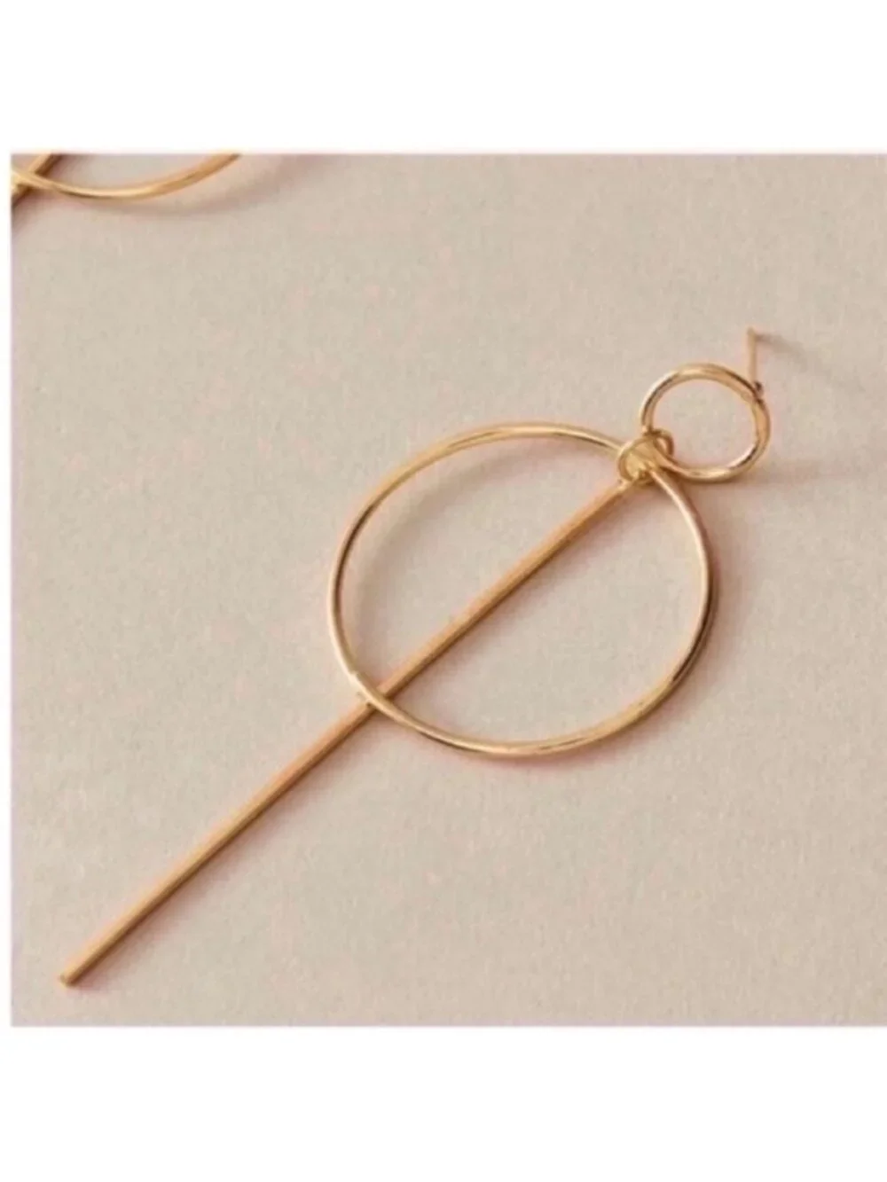 New! Gold Circle Drop Earrings (1012) NWOT